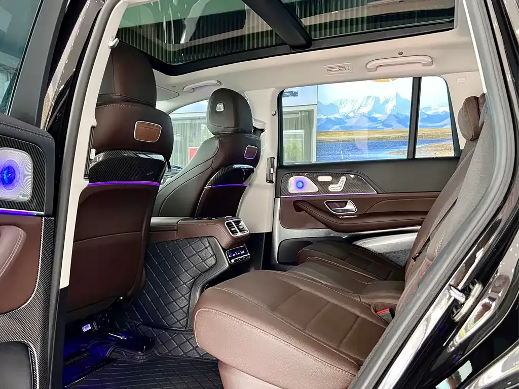 Mercedes-Benz GLS — фото 6