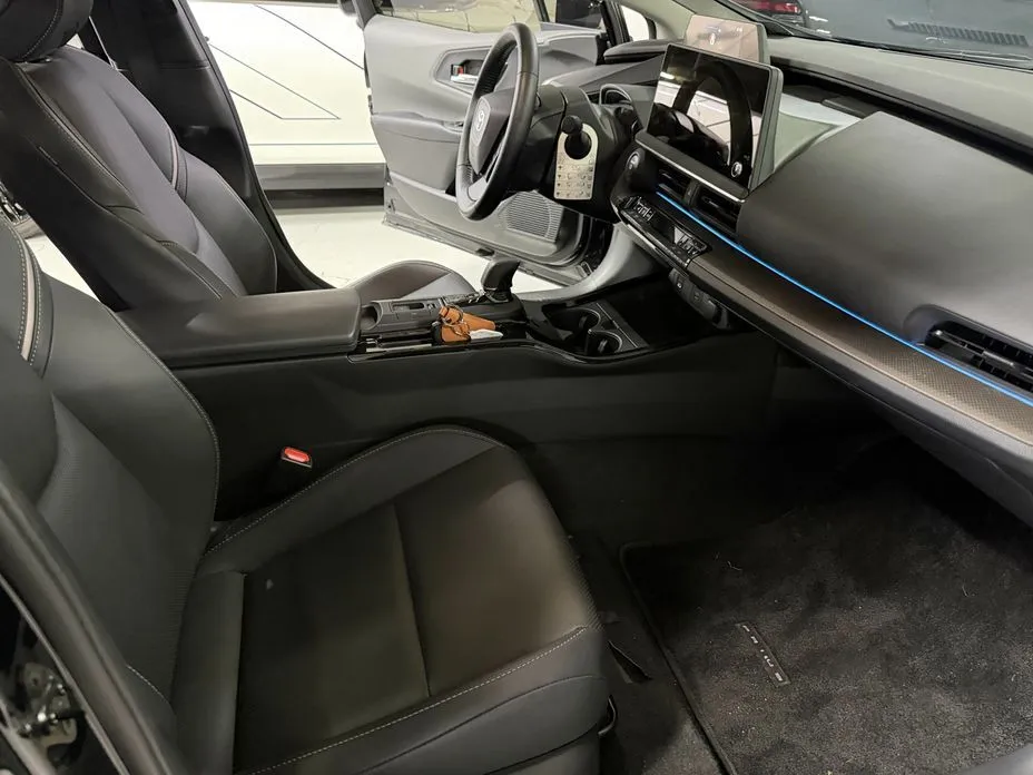 Toyota Prius — фото 3