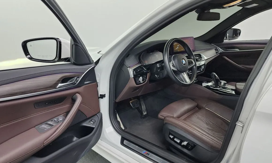 BMW 5-Series 2021 из KR, фото 7