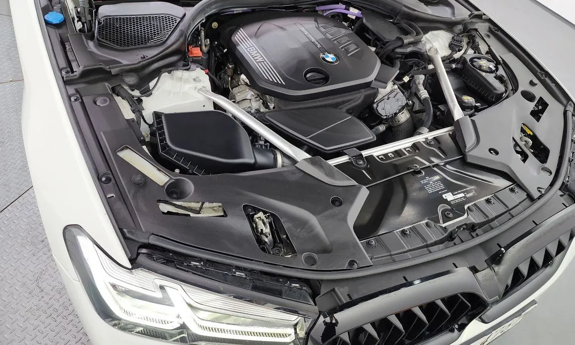 BMW 5-Series 2021 из KR, фото 10