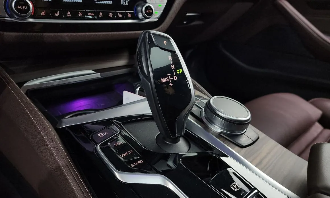 BMW 5-Series 2021 из KR, фото 9