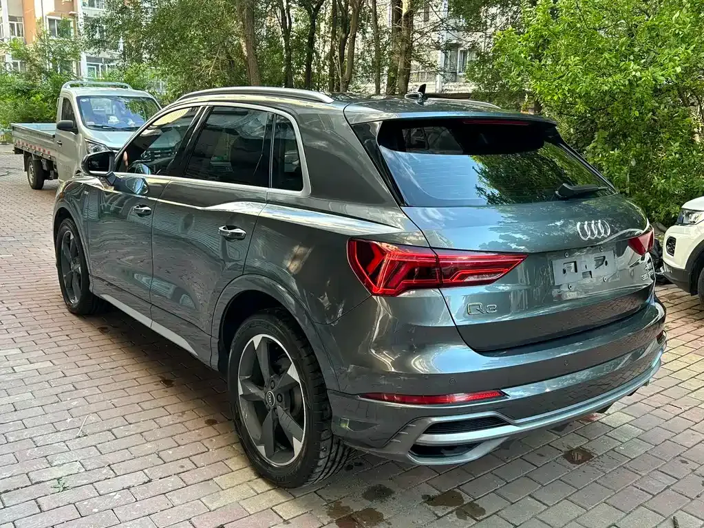 Audi Q3 — фото 10