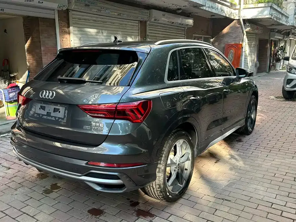 Audi Q3 — фото 8