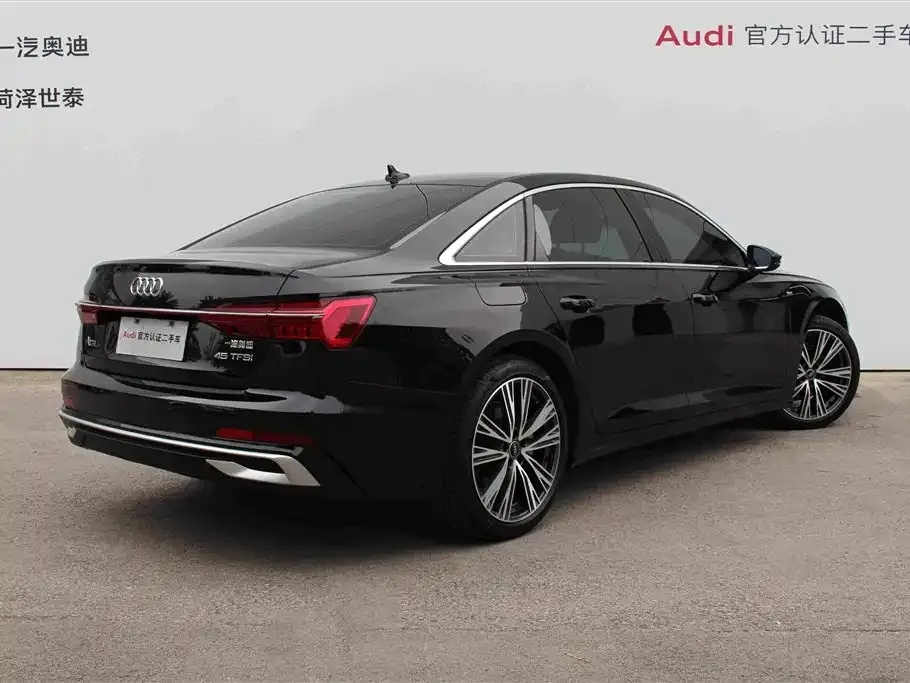 Audi A6L — фото 10