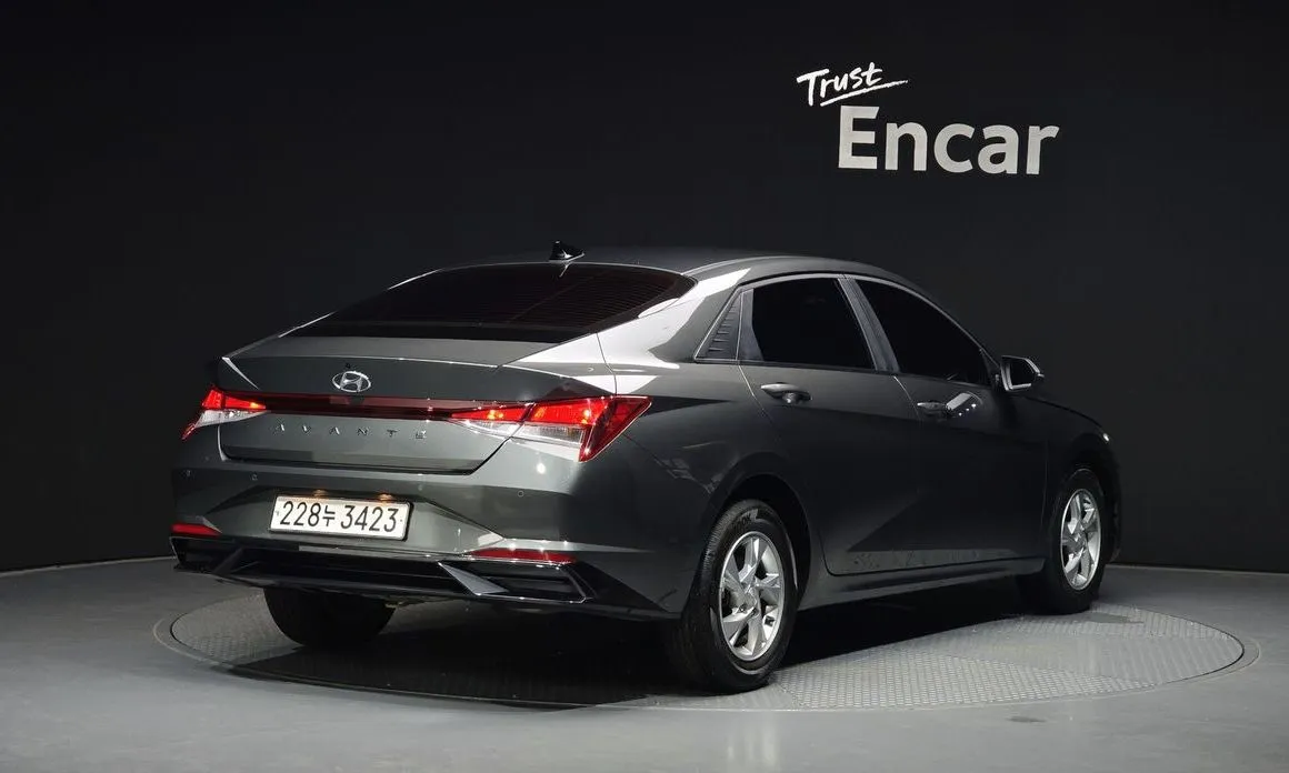 Hyundai AVANTE — фото 2