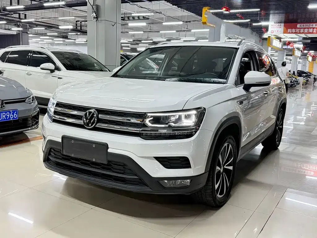 Volkswagen Tharu — фото 1