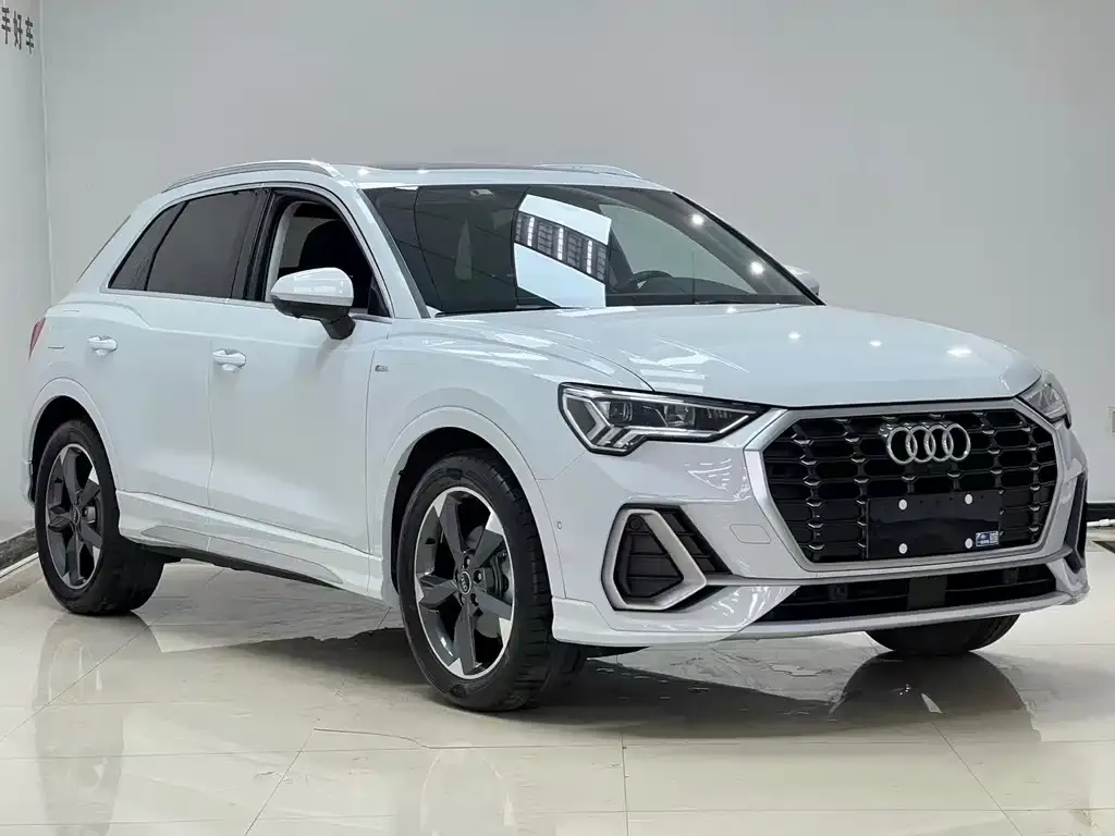 Audi Q3 — фото 3