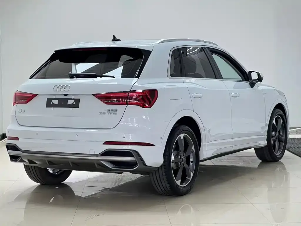 Audi Q3 — фото 4
