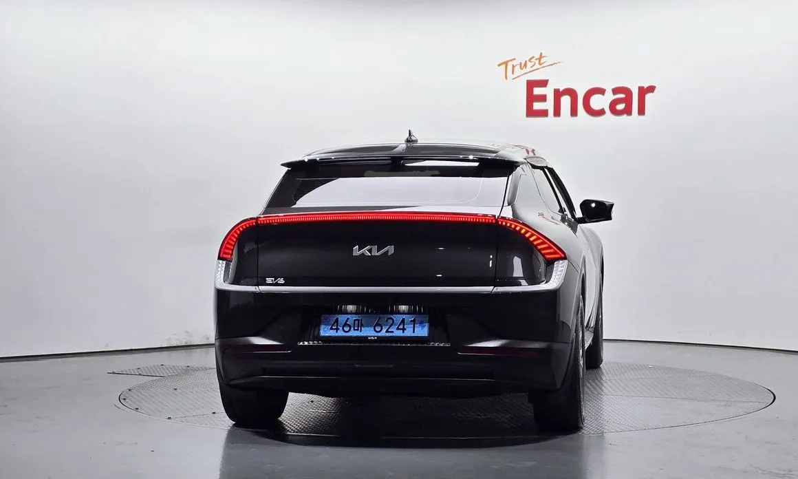 Kia EV6 2023 из KR, фото 4