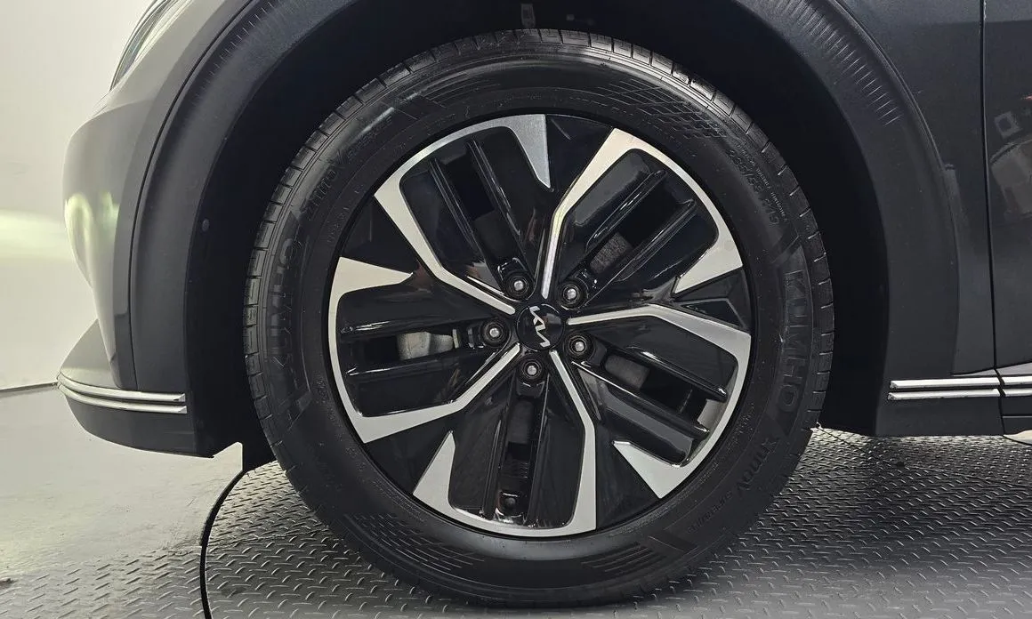 Kia EV6 2023 из KR, фото 9