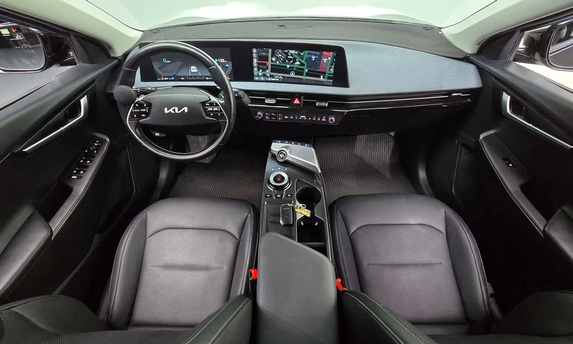 Kia EV6 2023 из KR, фото 10