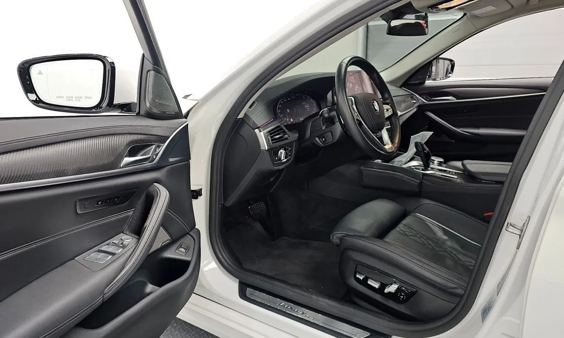 BMW 5-Series 2021 из KR, фото 7