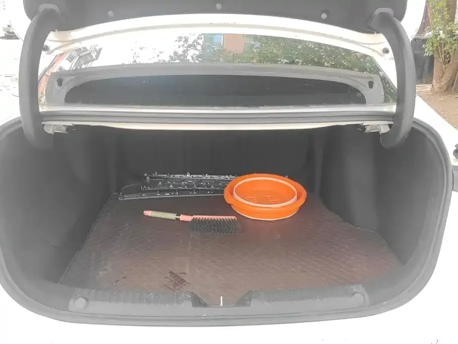 Geely Galaxy L6 — фото 3