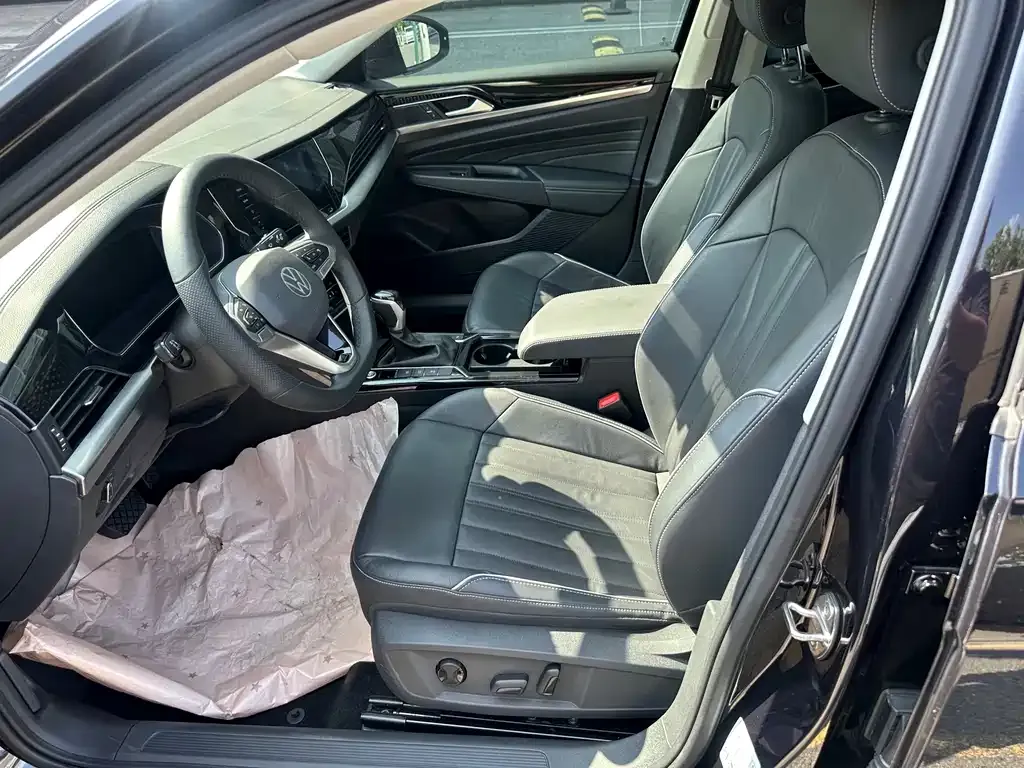 Volkswagen Passat — фото 8