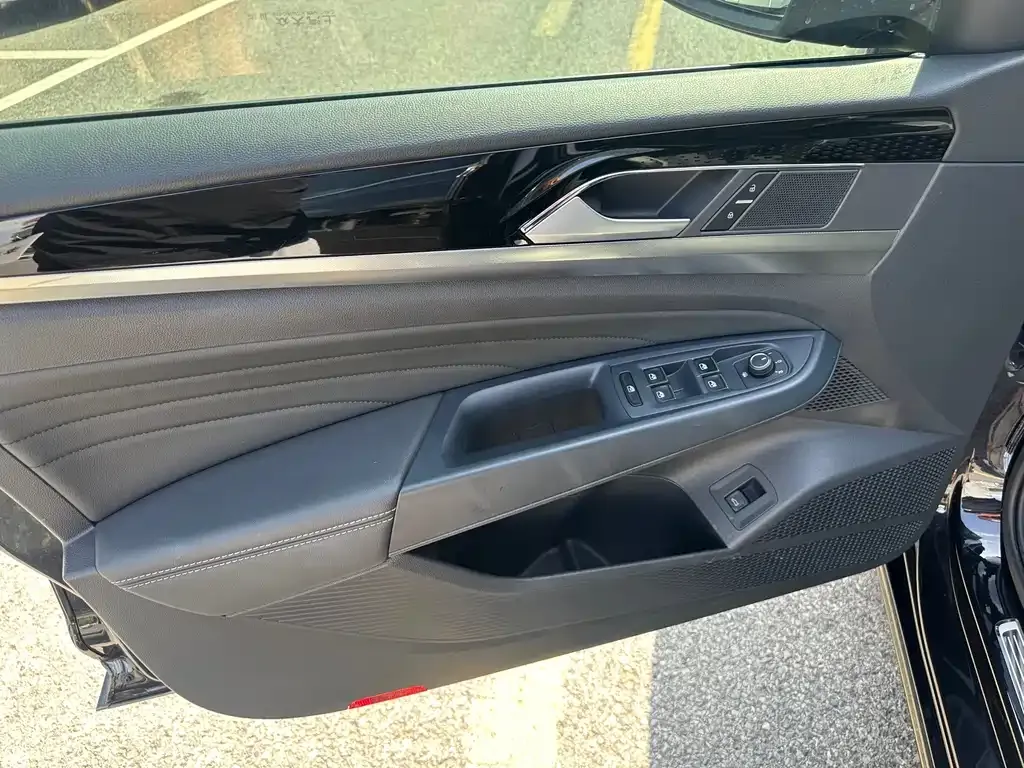 Volkswagen Passat — фото 7