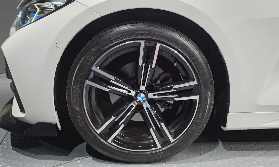 BMW 4-Series 2023 из KR, фото 9
