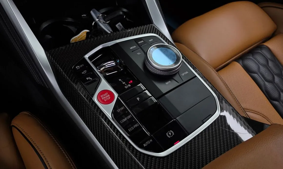 BMW i4 — фото 10