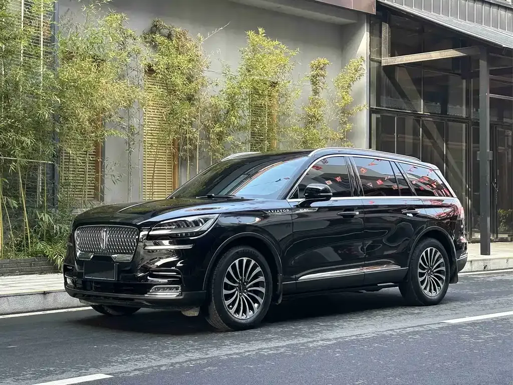 Lincoln Aviator — фото 1