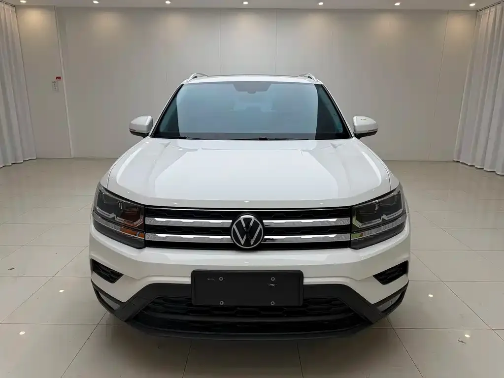 Volkswagen Tharu — фото 8