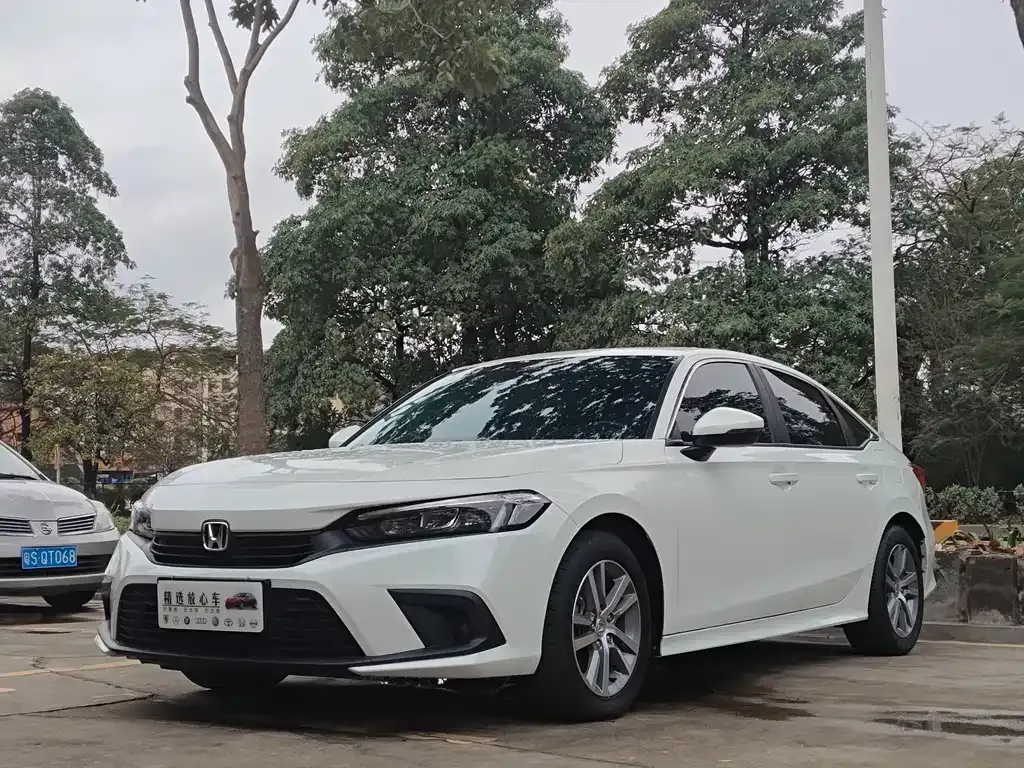 Honda Civic — фото 1