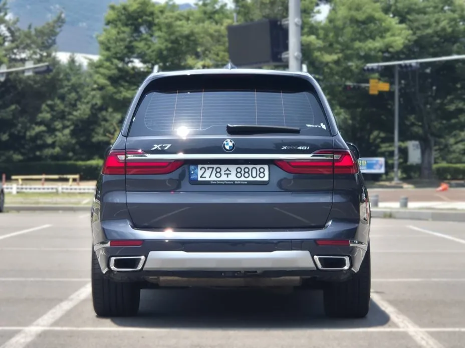BMW X7 — фото 10