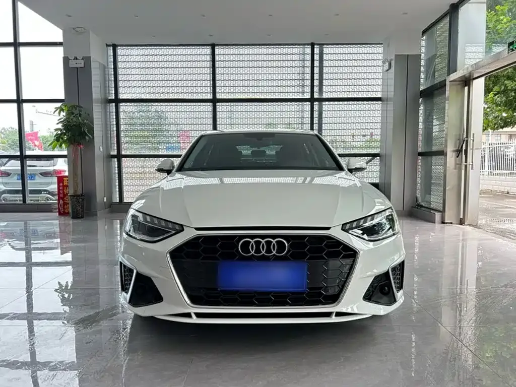 Audi A4L — фото 4