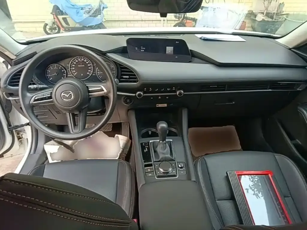 Mazda 3 Axela 2023 из CN, фото 7