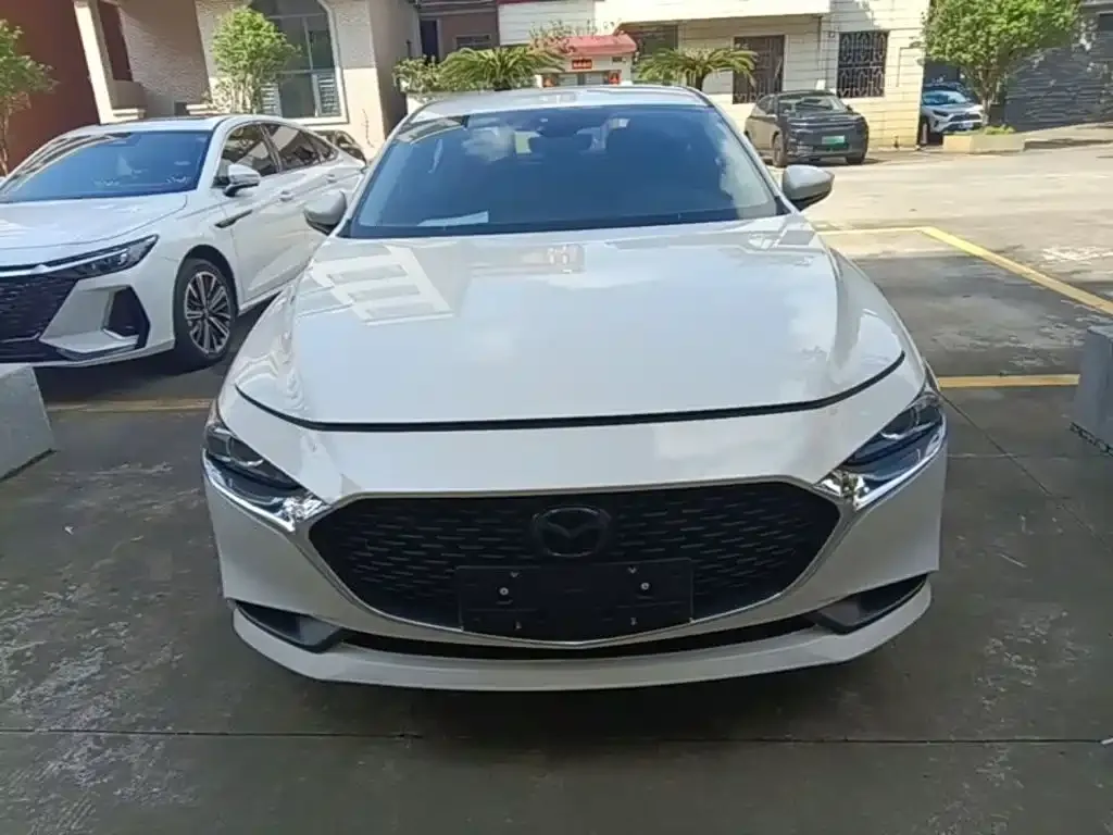Mazda 3 Axela 2023 из CN, фото 6