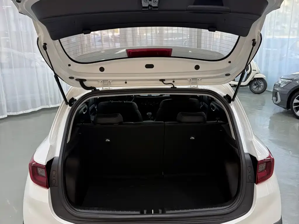 Kia KX1 2022 из CN, фото 8