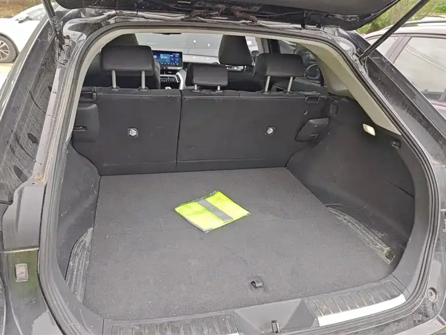 Toyota Harrier — фото 4