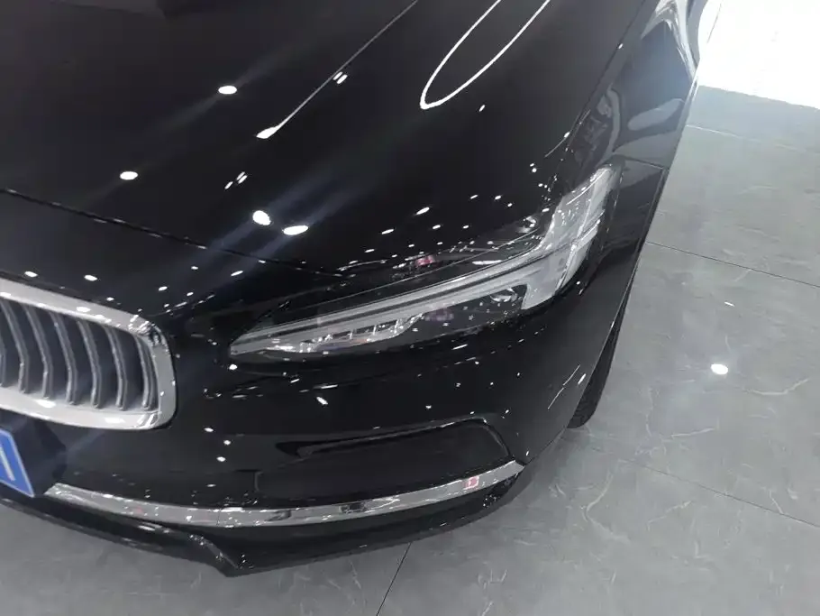 Volvo S90 — фото 8
