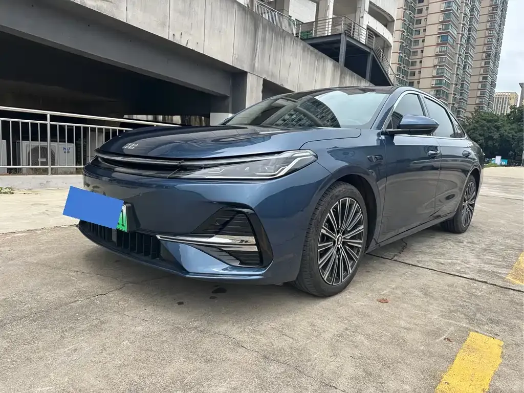 Geely 银河A7 EM
