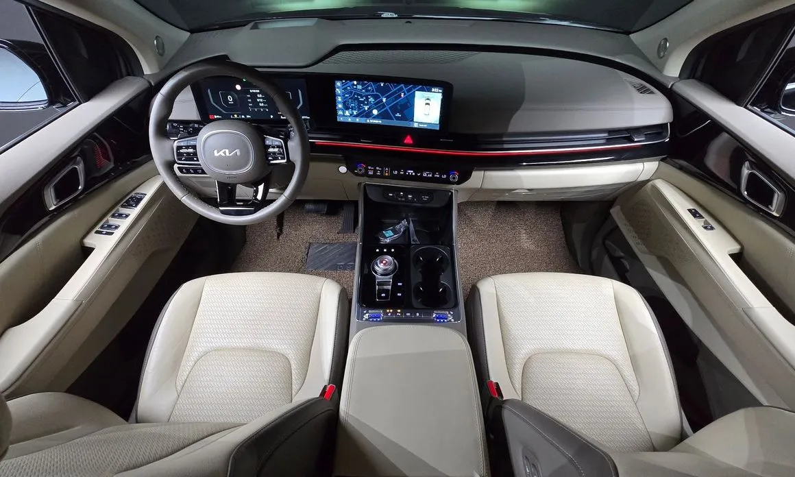 Kia Carnival — фото 10