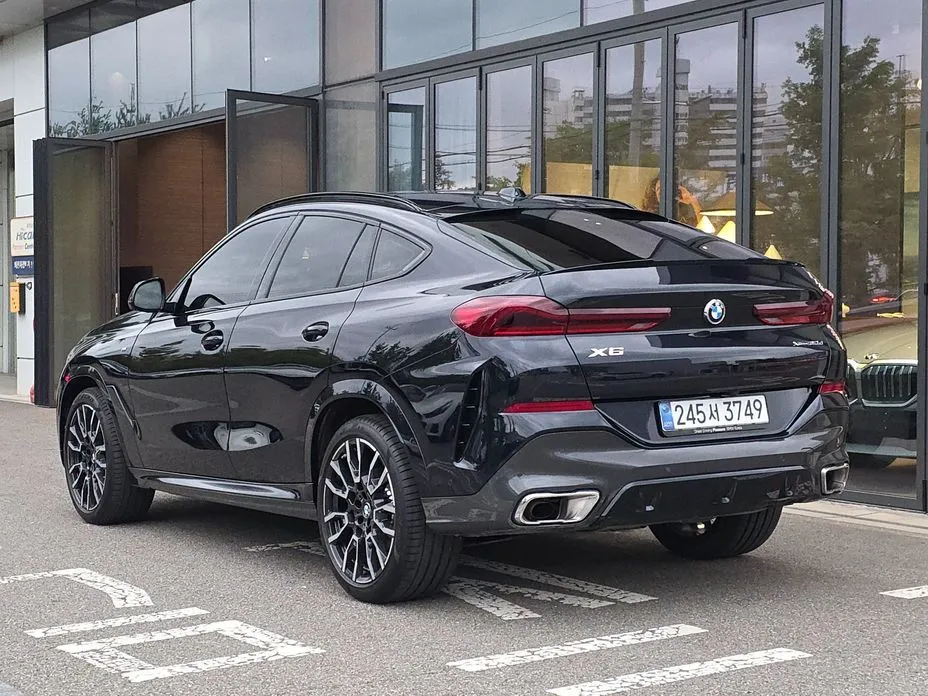 BMW X6 — фото 9
