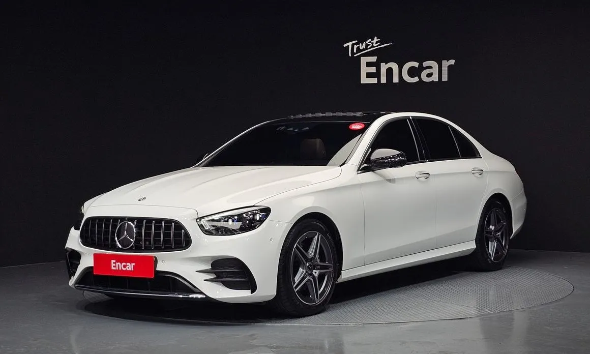 Mercedes-Benz E-Class — фото 1