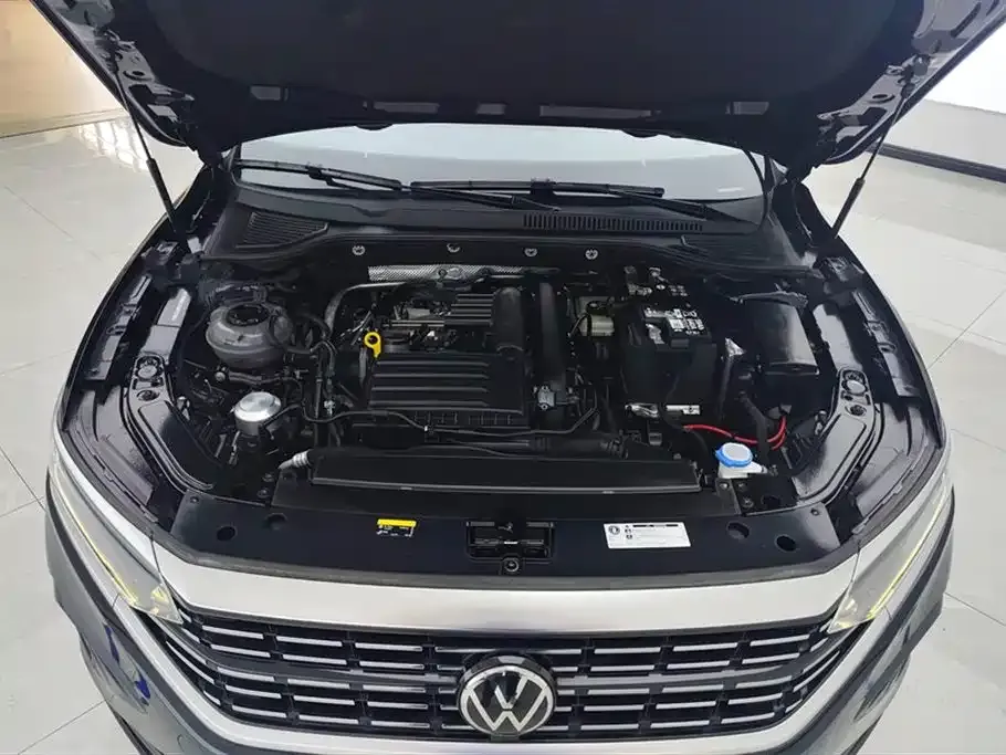 Volkswagen Passat — фото 10