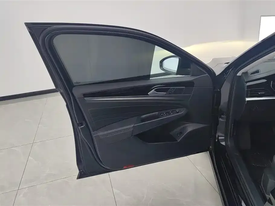 Volkswagen Passat — фото 6