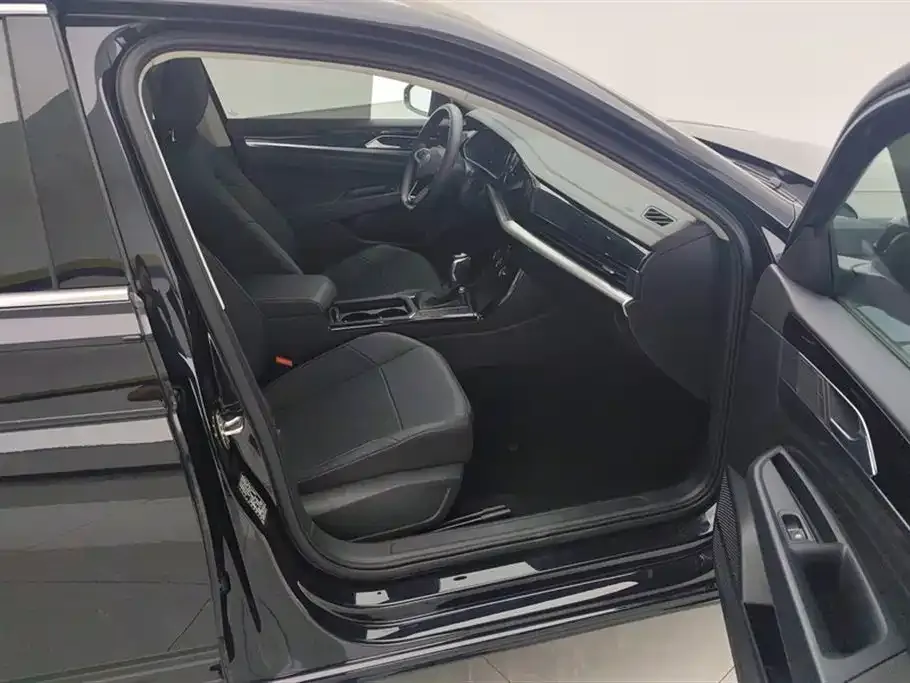 Volkswagen Passat — фото 4