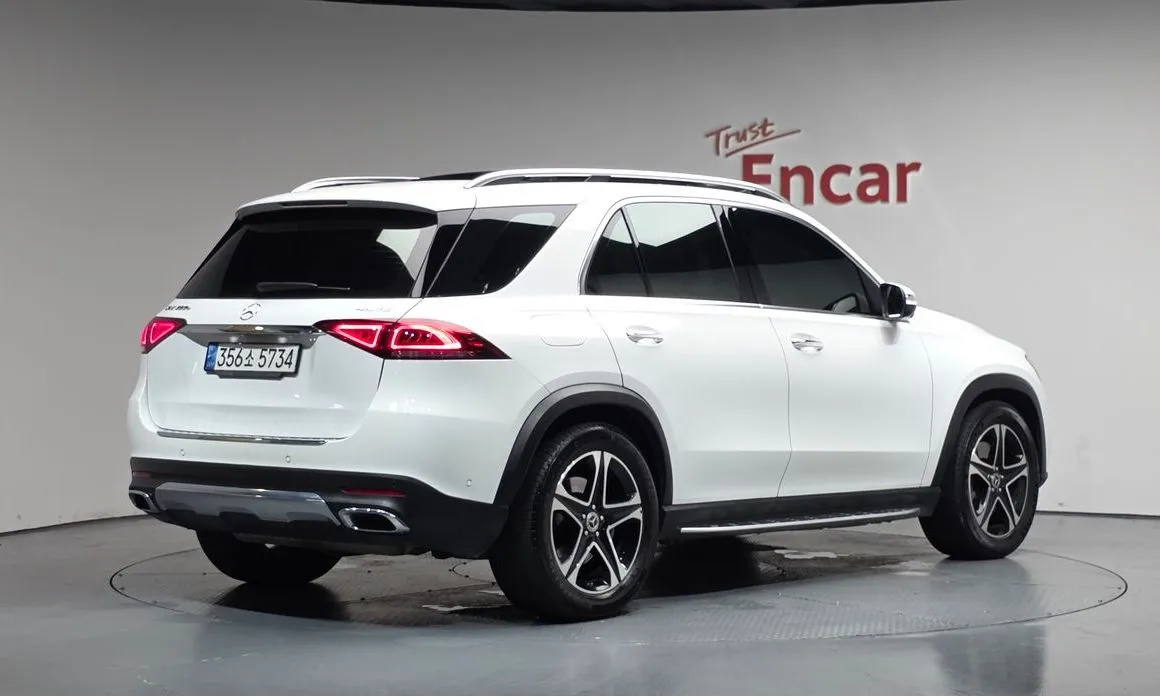 Mercedes-Benz GLE-Class — фото 7