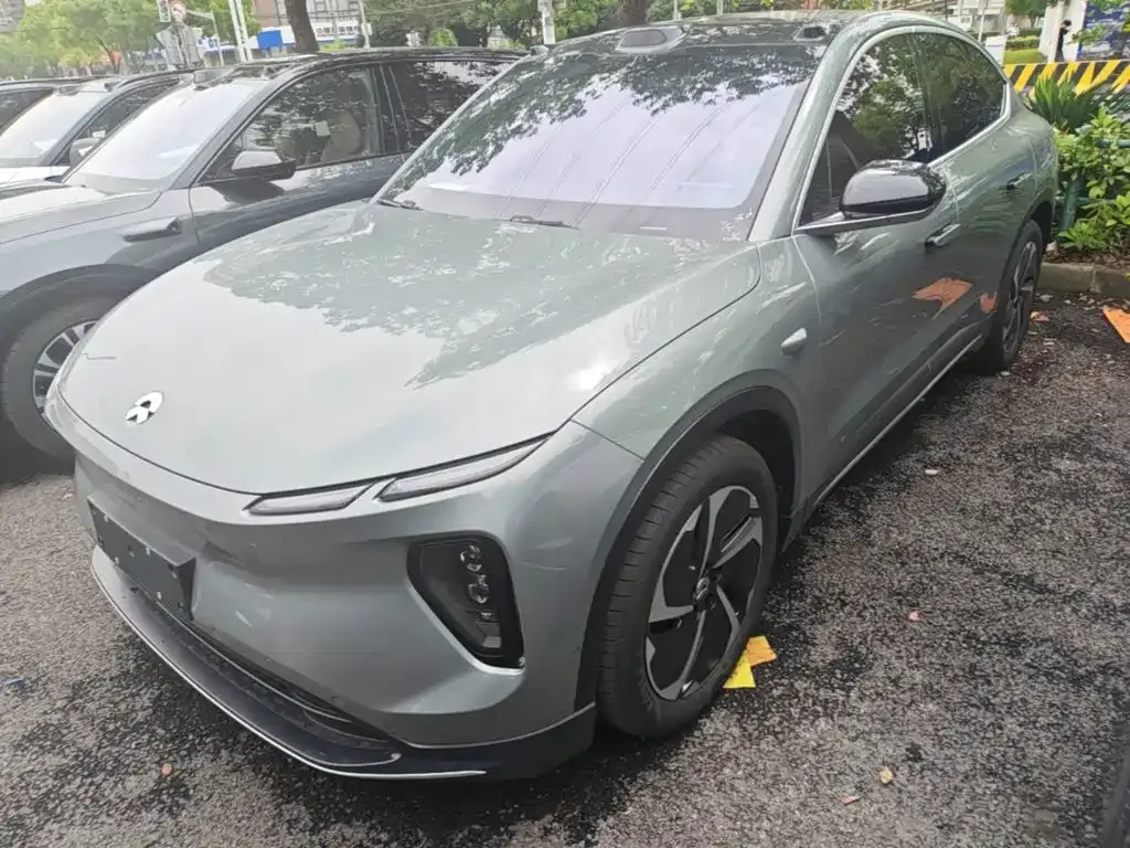 NIO EC6 — фото 10