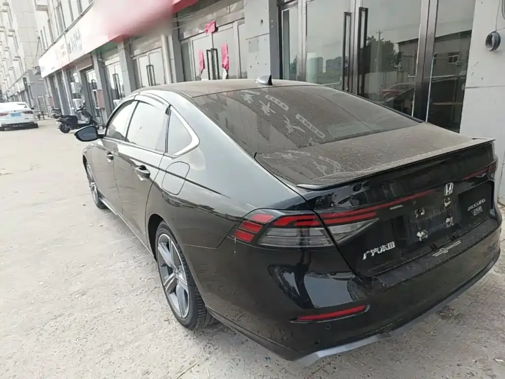 Honda Accord — фото 6