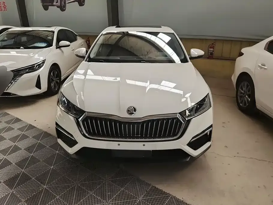 Skoda Octavia — фото 6