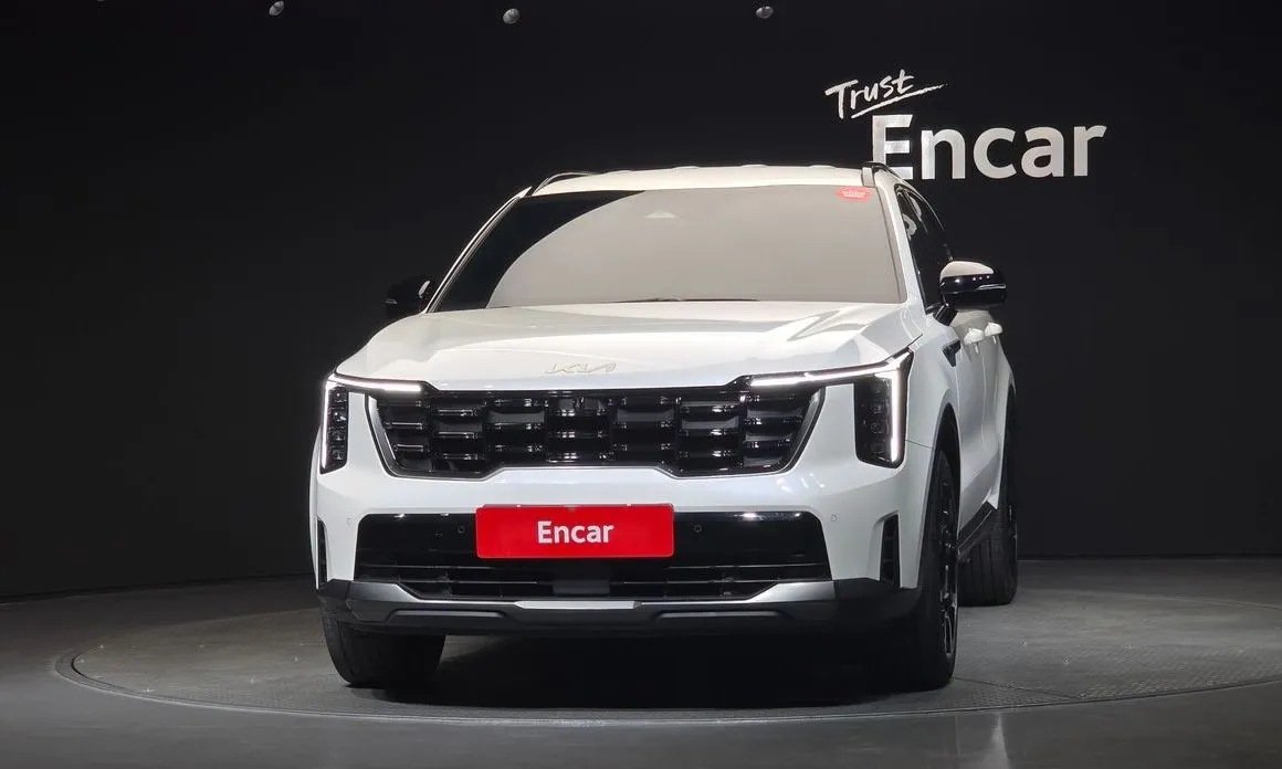Kia Sorento — фото 6