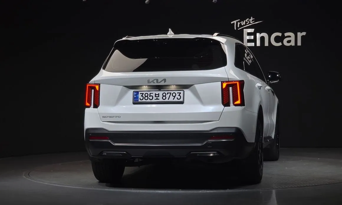 Kia Sorento — фото 5