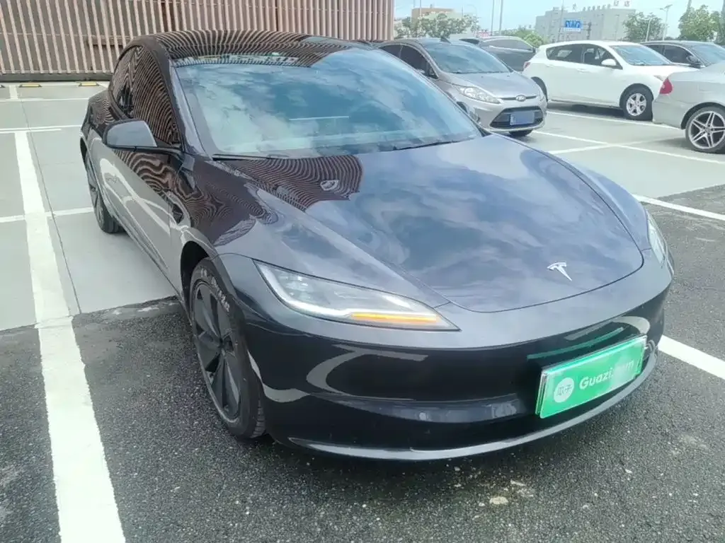 Tesla Model 3 — фото 3