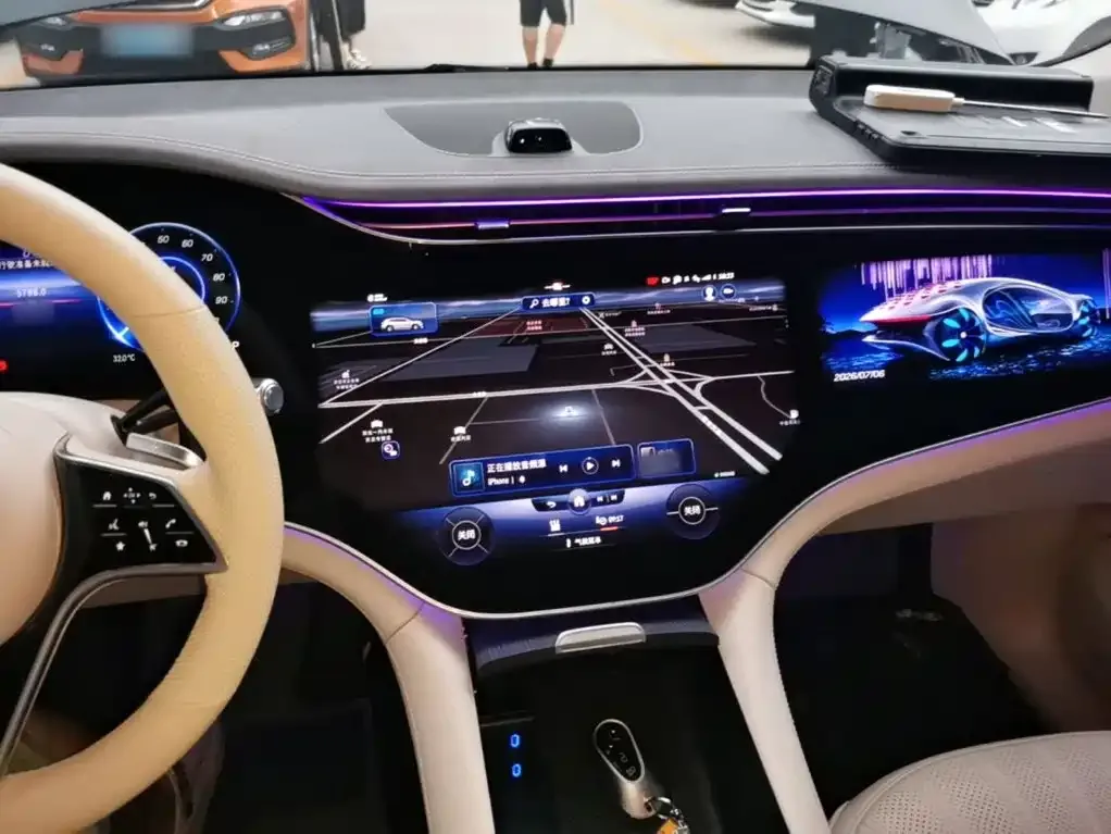 Mercedes-Benz EQS SUV — фото 2