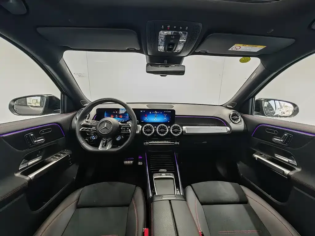 Mercedes-Benz GLB AMG — фото 10