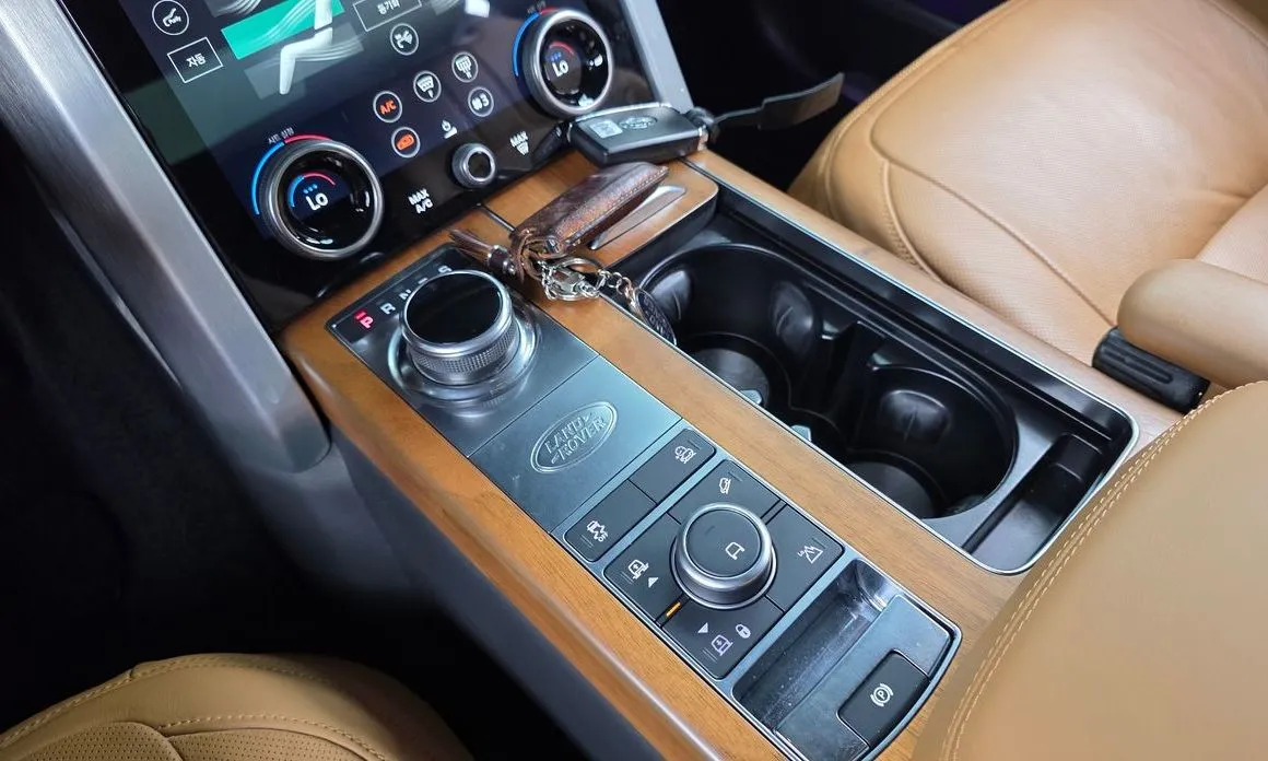 Land Rover Range Rover 2021 из KR, фото 6