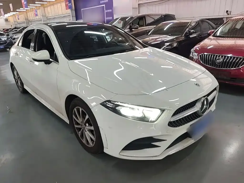Mercedes-Benz A-Class — фото 10