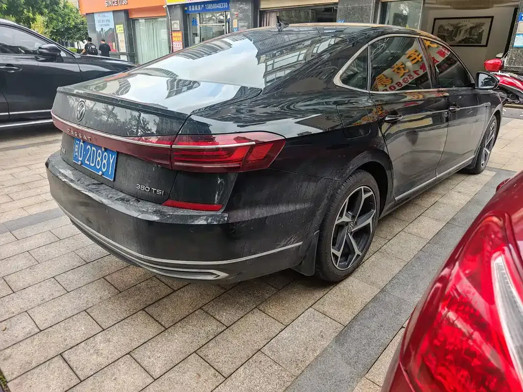 Volkswagen Passat — фото 6